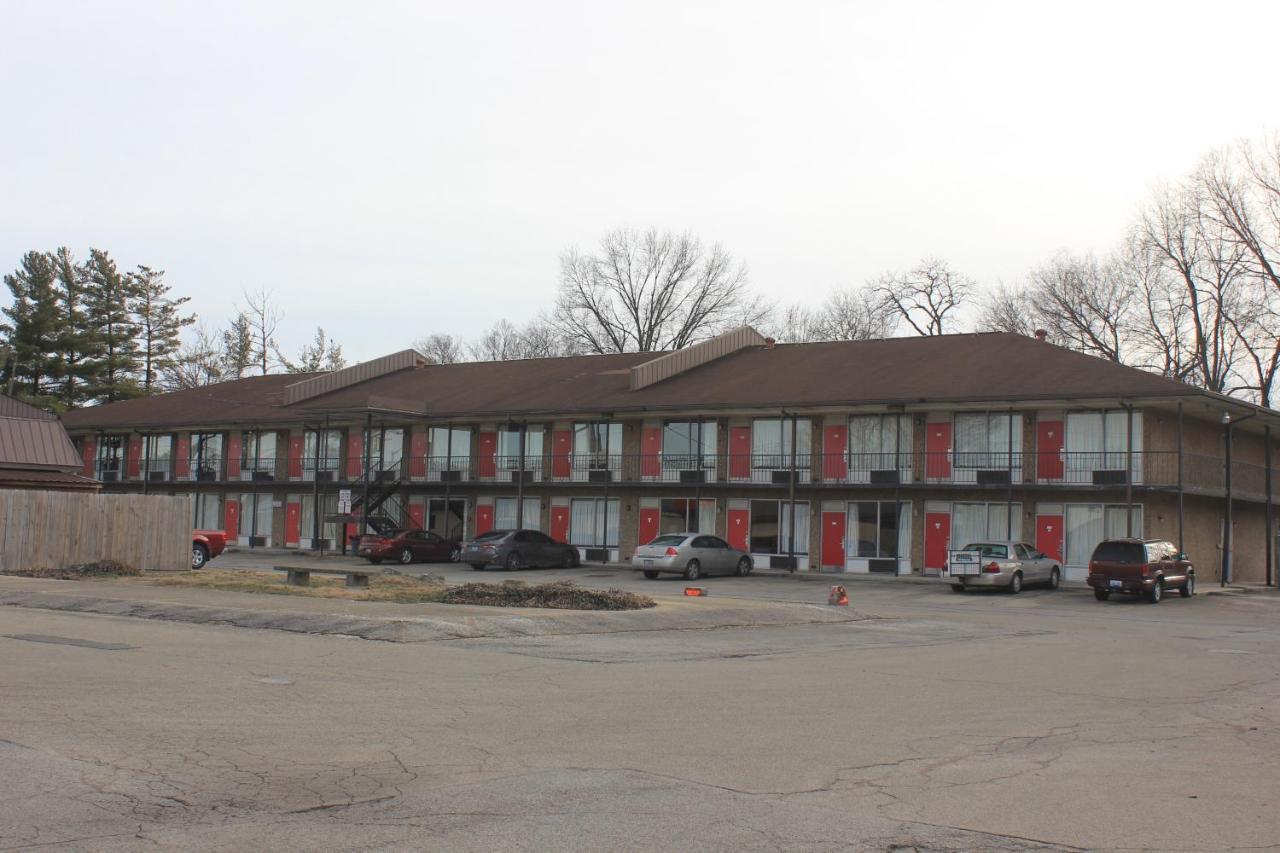 Red Carpet Inn - Луисвилл Экстерьер фото