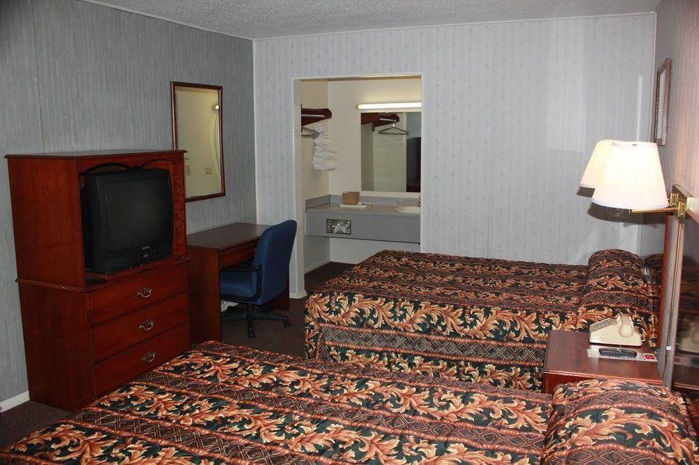 Red Carpet Inn - Луисвилл Экстерьер фото