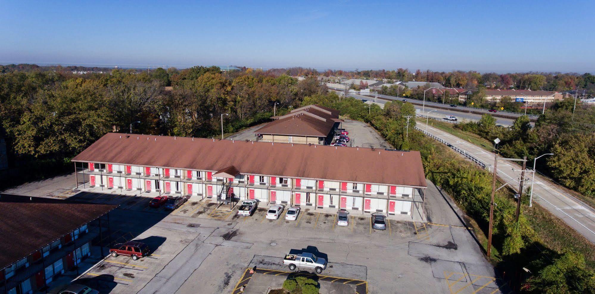 Red Carpet Inn - Луисвилл Экстерьер фото
